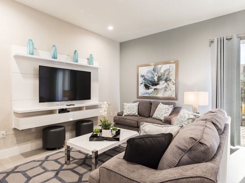 Spacious & Comfortable areas to enjoy with family!