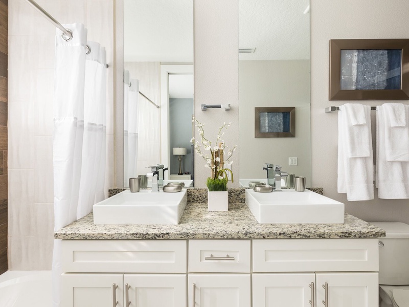 Beautiful high quality Bathrooms!