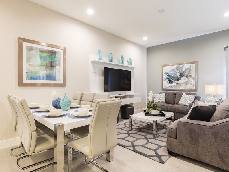 Spacious & Comfortable areas to enjoy with family!
