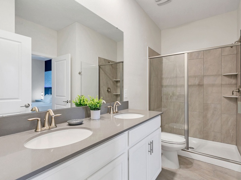 Beautiful high quality Bathrooms.