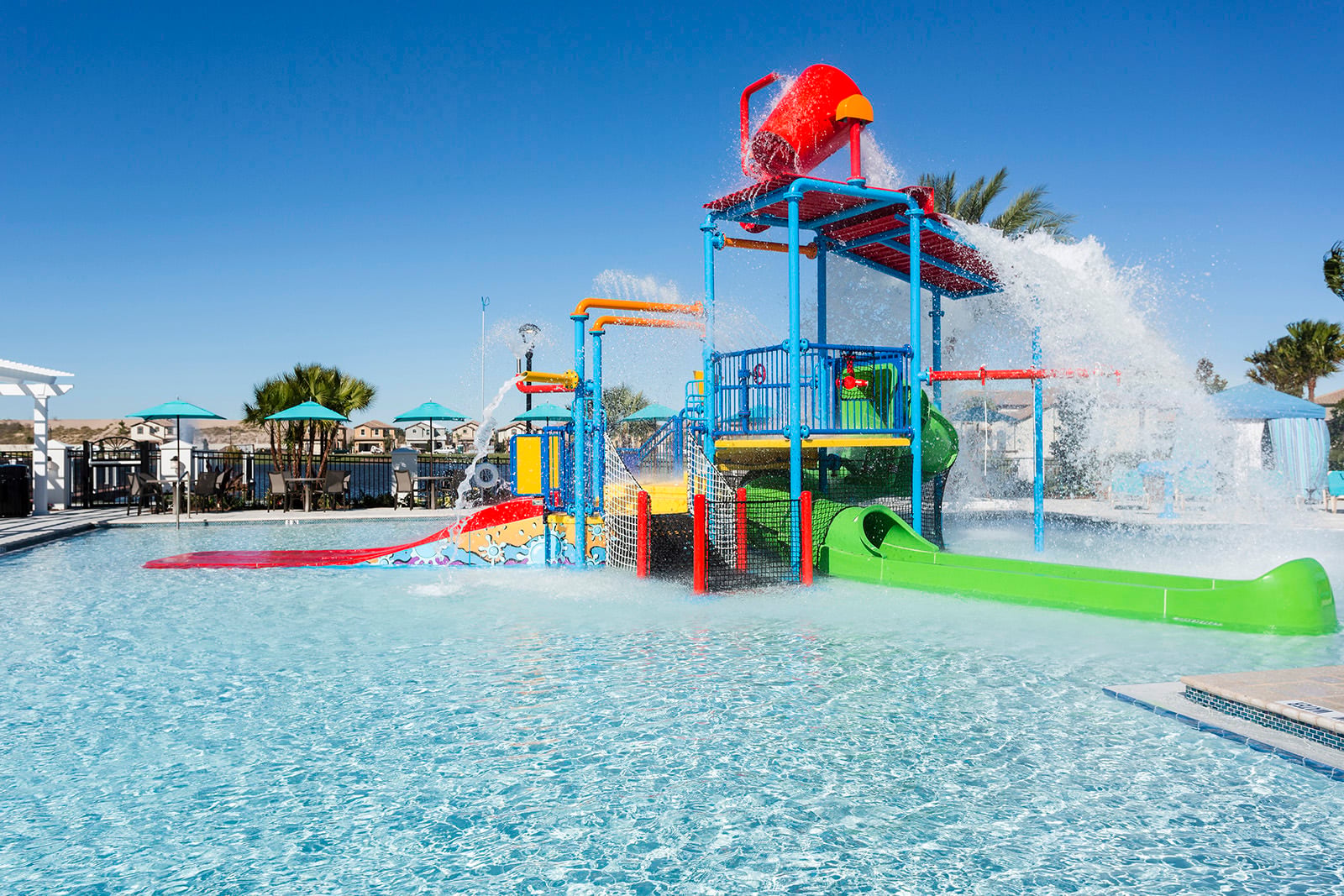 Let your children have endless fun at the splash water playground.