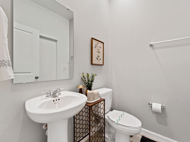 For your convenience, the guest bathroom is just off the living room and opens directly to the pool area.