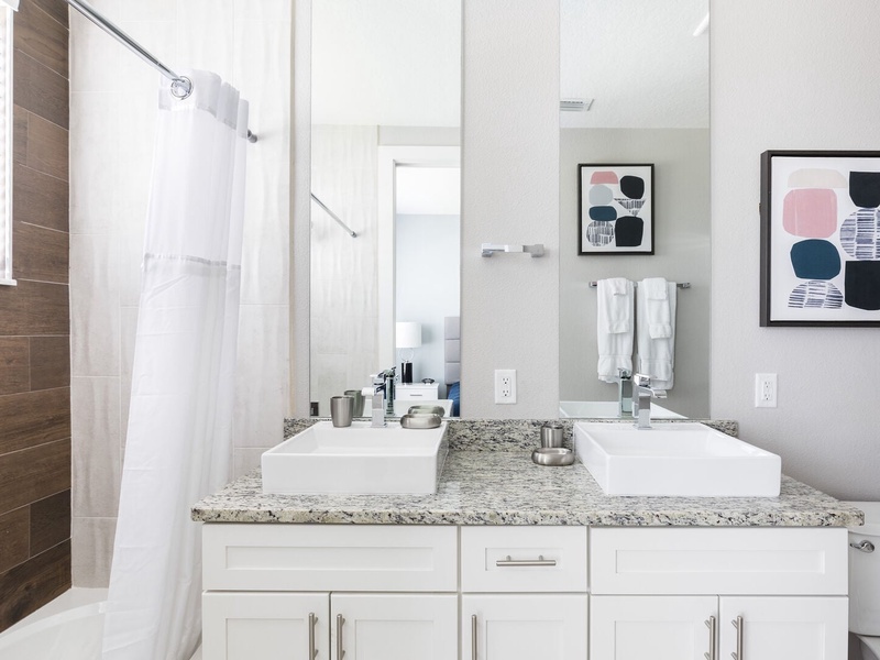 Beautiful high quality Bathrooms!