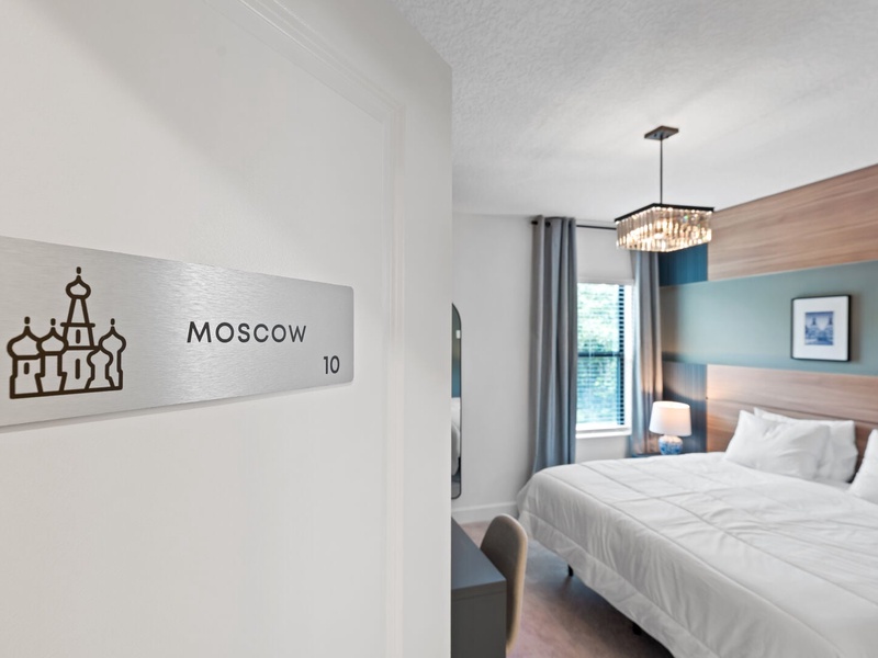 Rest in our high-quality beds after a long day at the parks or meetings, comfort you can count on!