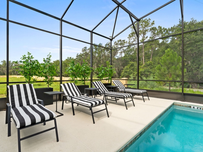 Enjoy the Florida sun outside by the pool!