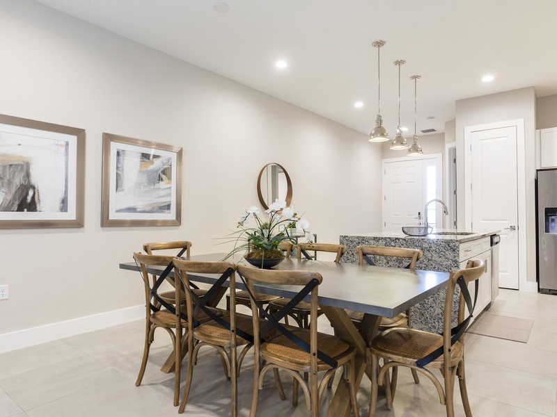 Spacious & Comfortable areas to enjoy with family!