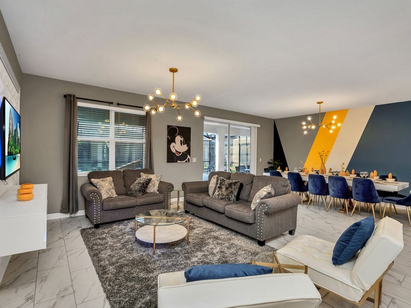 Spacious & Comfortable areas to enjoy with family!