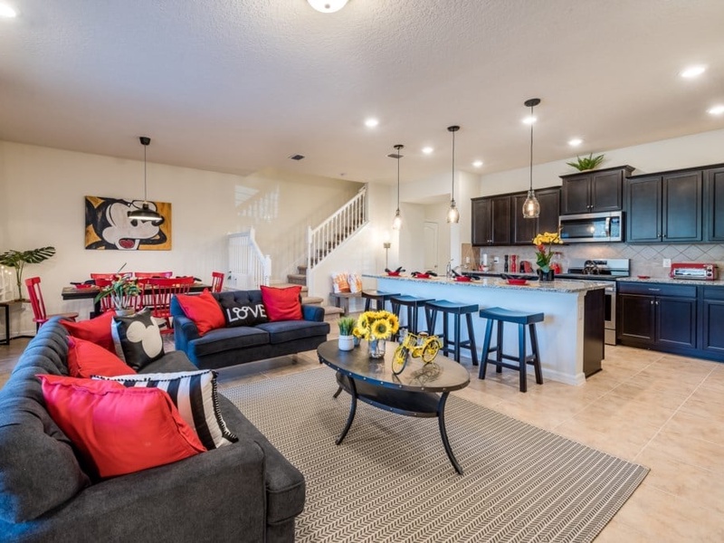 Relax in our comfortable home! Perfect to spend time with family!