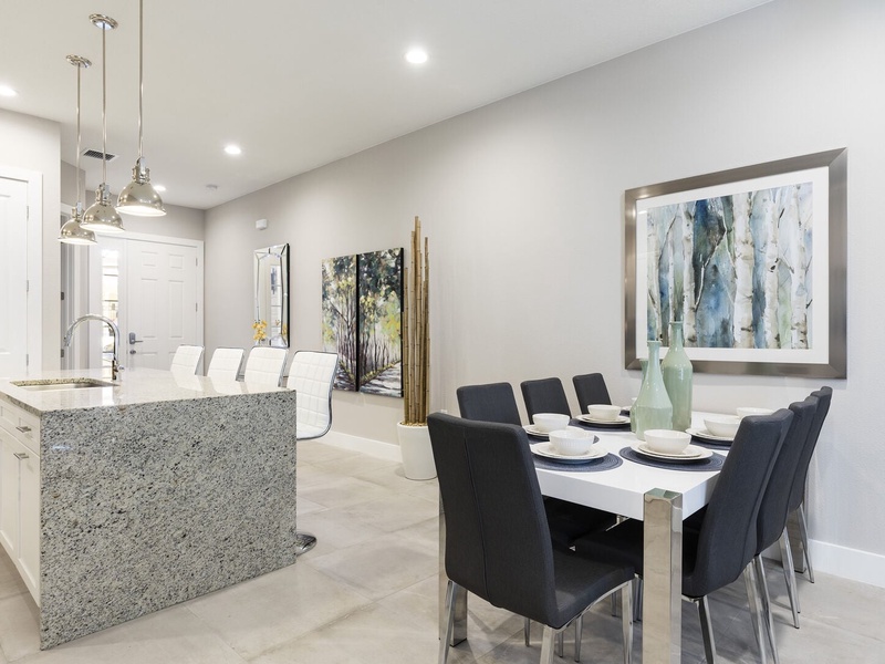 Spacious & Comfortable areas to enjoy with family!