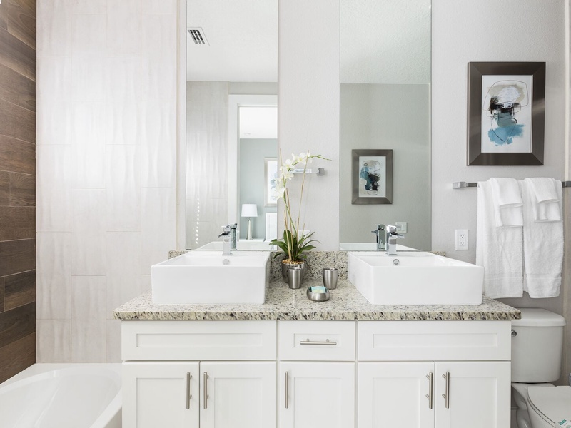 Beautiful high quality Bathrooms!