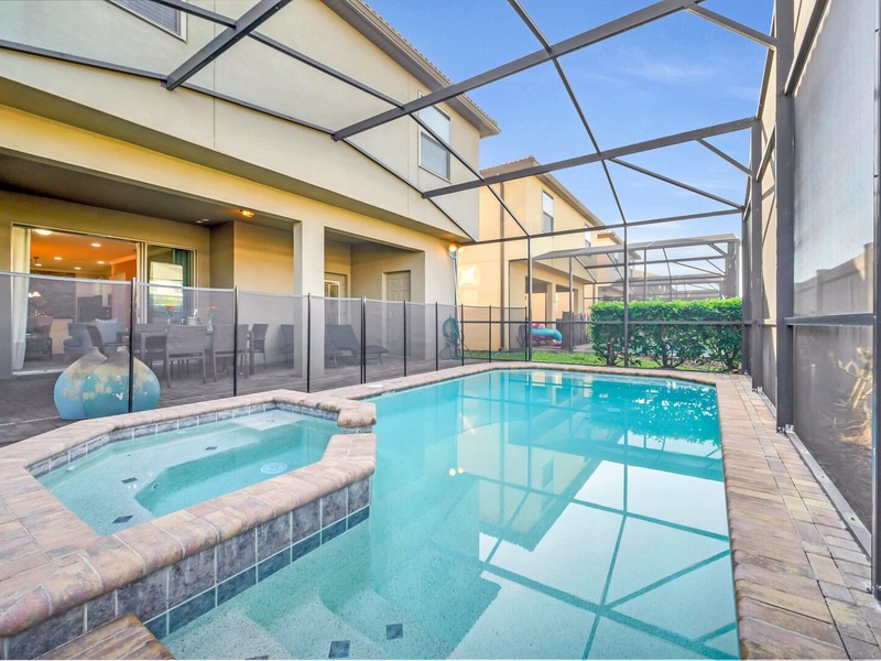 Taking the day off? Enjoy a sunny day in our private pool!