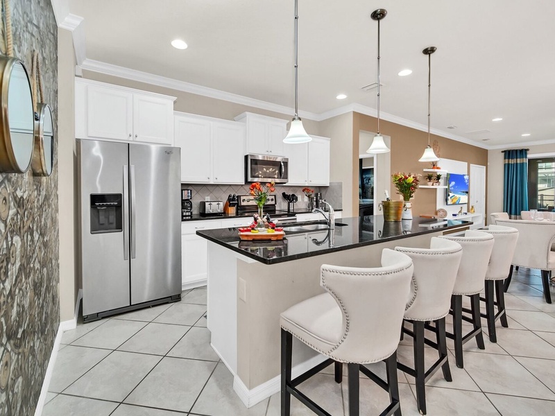 Fully Equipped Kitchen!