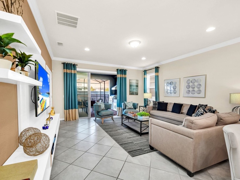 Spacious & Comfortable areas to enjoy with family!