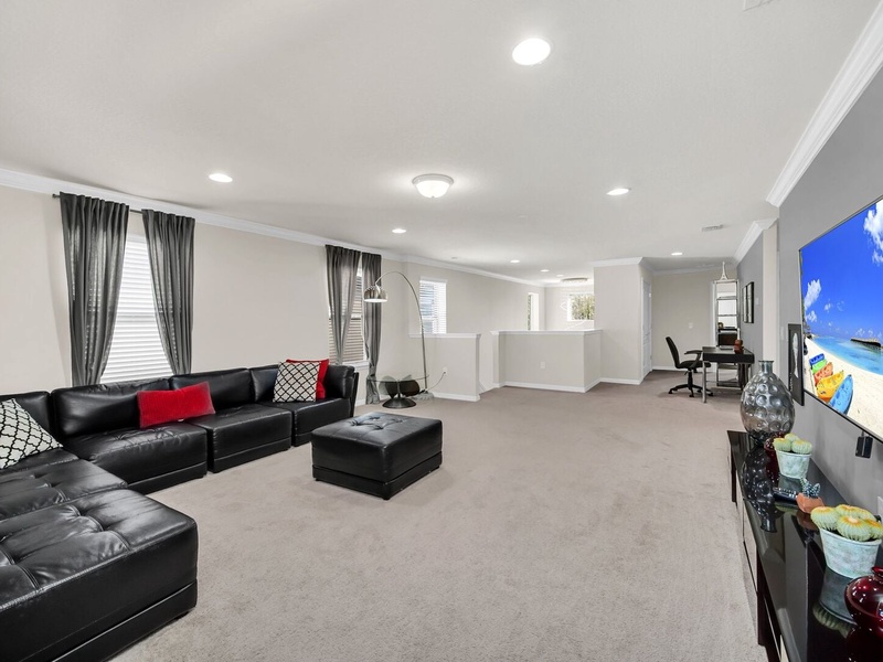 Spacious & Comfortable areas to enjoy with family!