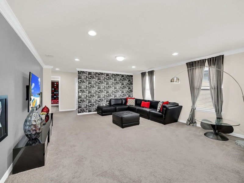 Spacious & Comfortable areas to enjoy with family!