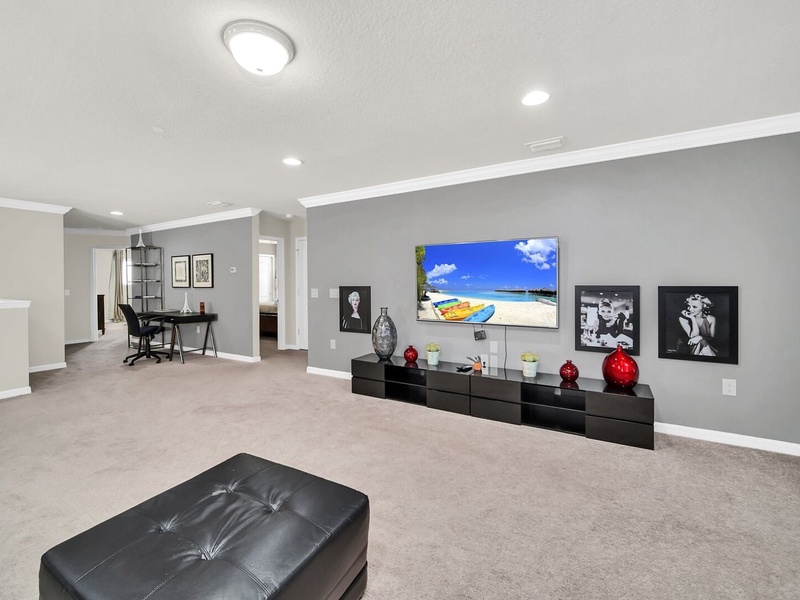 Spacious & Comfortable areas to enjoy with family!