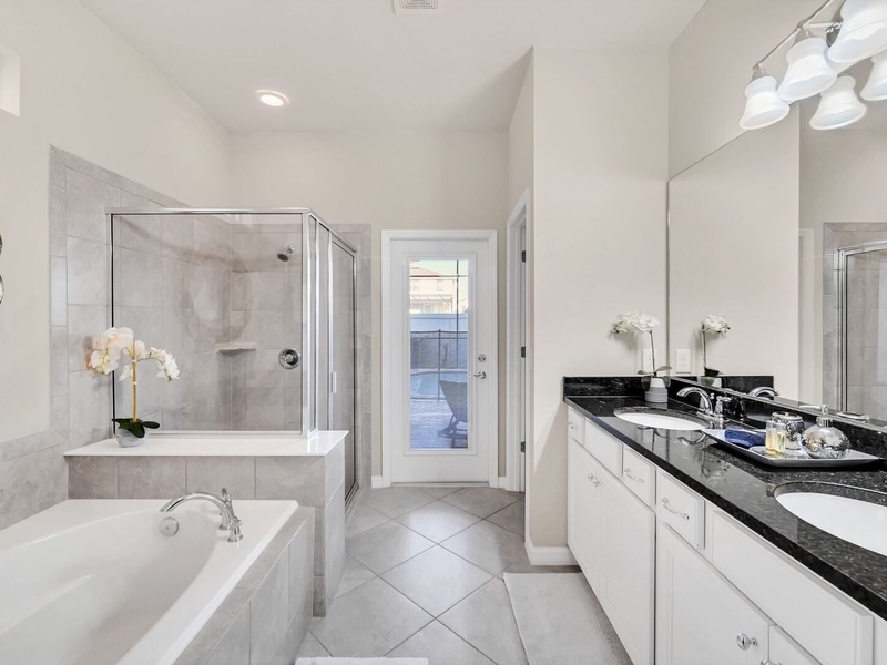 Beautiful high quality Bathrooms!