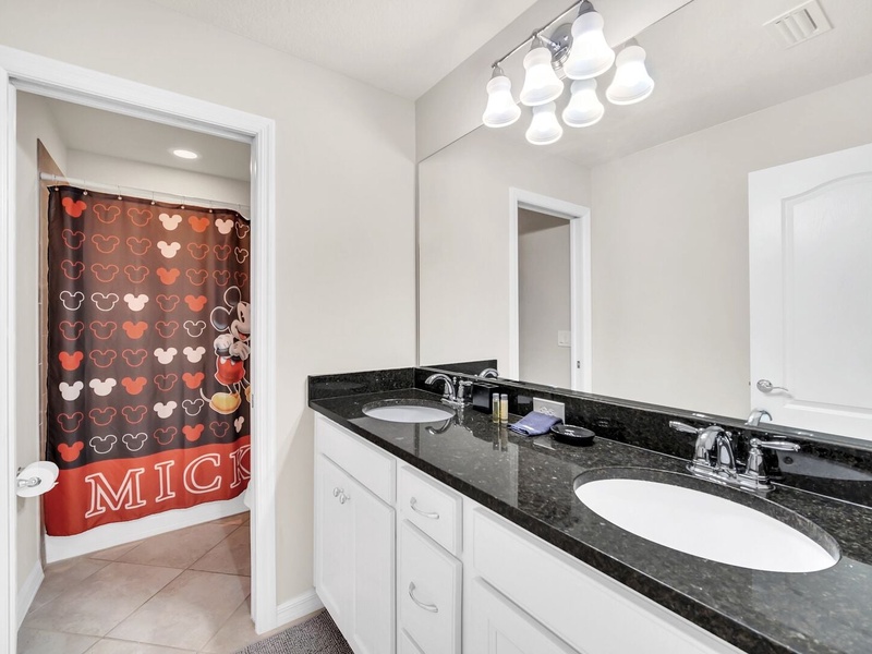 Beautiful high quality Bathrooms!