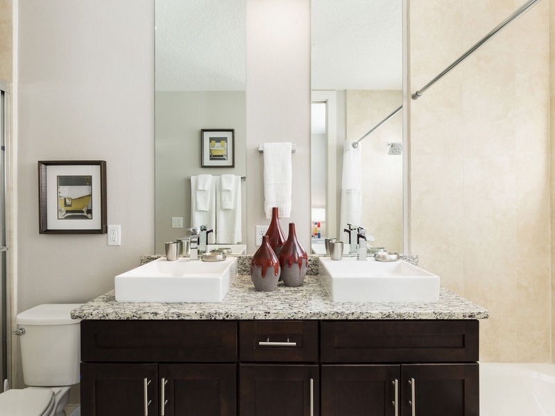 Beautiful high quality Bathrooms!