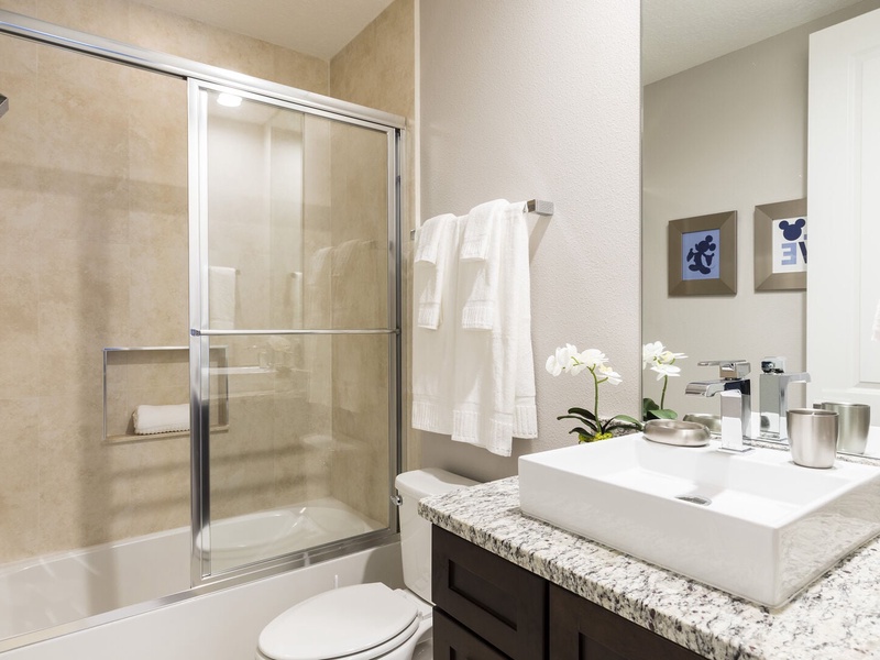 Beautiful high quality Bathrooms!