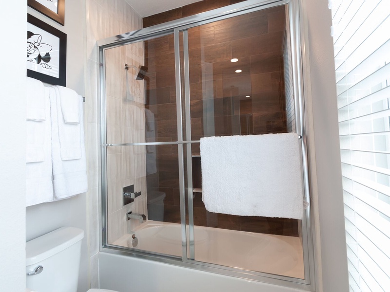 Beautiful high quality Bathrooms!