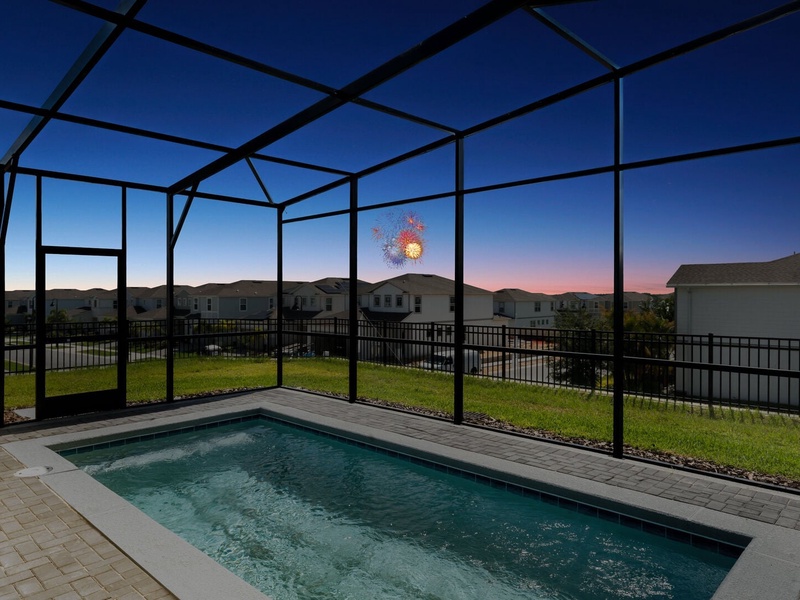 Spend relaxing evenings by the pool enjoying the view.