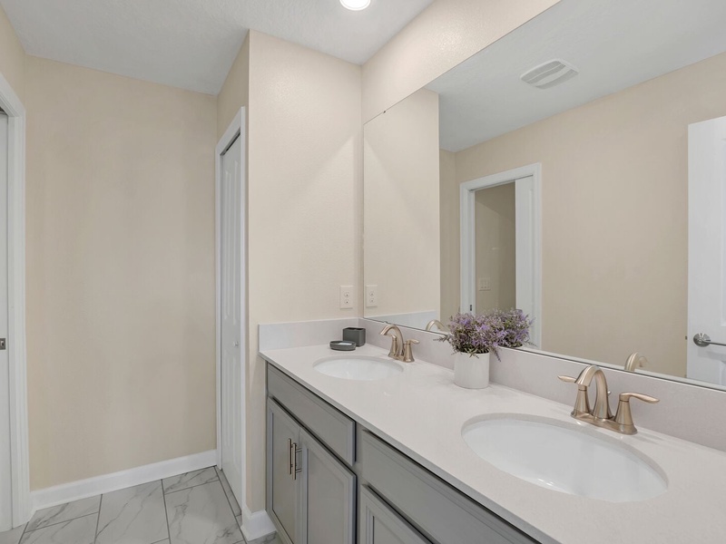 Beautiful high quality Bathrooms!