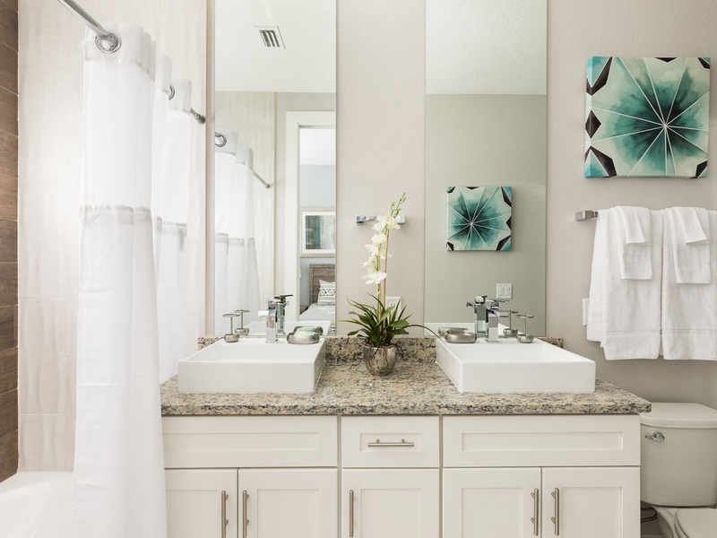 Beautiful high quality Bathrooms!