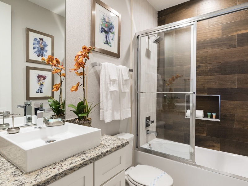 Beautiful high quality Bathrooms!