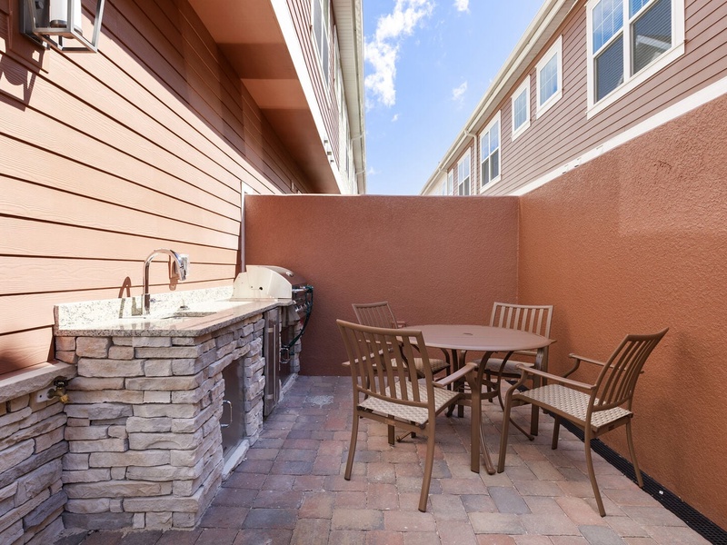 Built In BBQ for a nice dinner with your family!