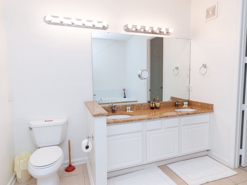 Beautiful high quality Bathrooms!