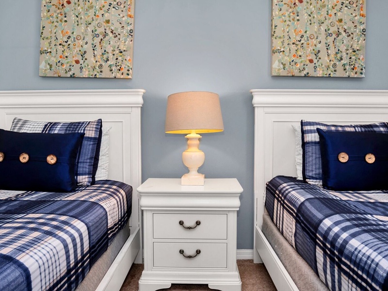 Rest in our high-quality beds, right after a long day in the parks!
