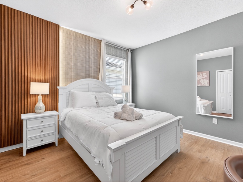 Rest in our high-quality beds after a long day at the parks.