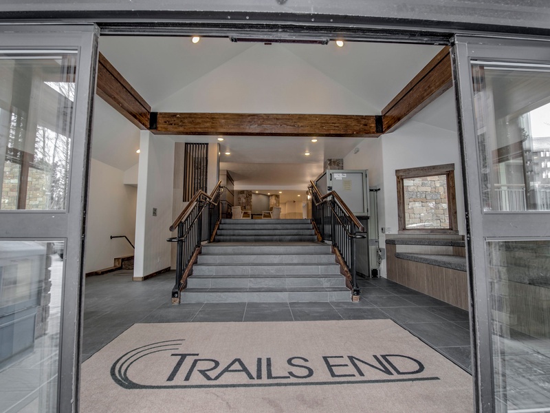 Trails End 509 at the Base of Peak 9!