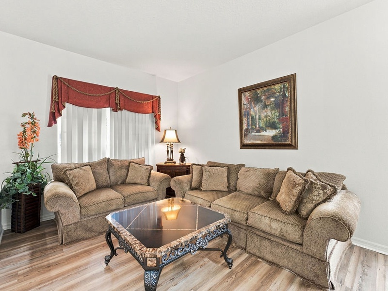 Room to gather, relax, and enjoy the slower side of your Florida getaway.