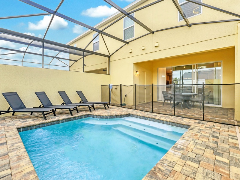 Soak up the Florida sunshine!