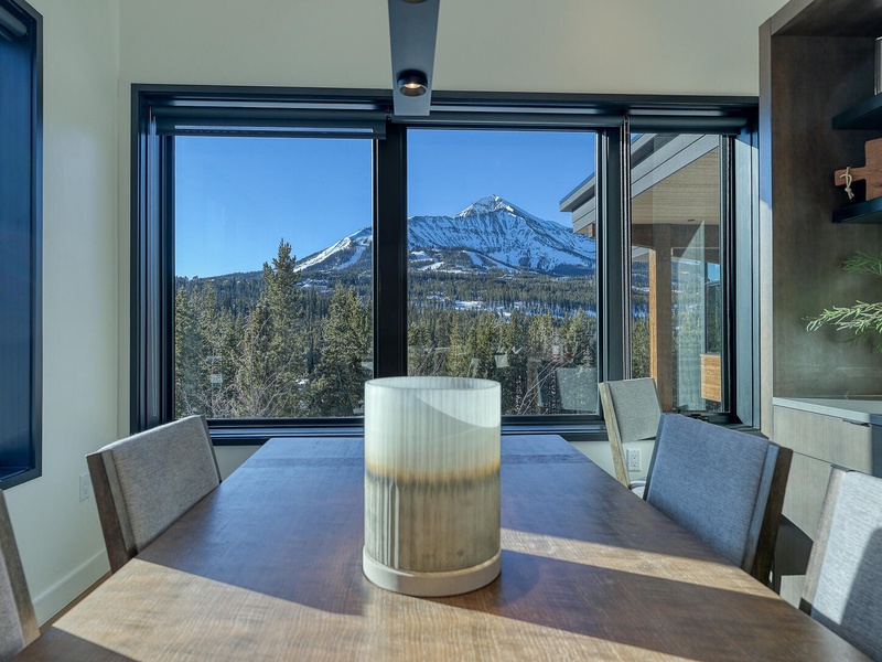 234 LakeLodge