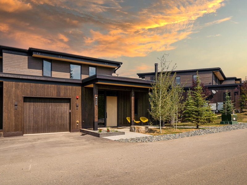 12A Treeline Springs