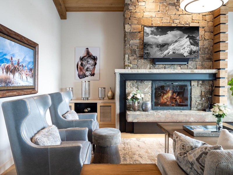 83B Lodgeside
