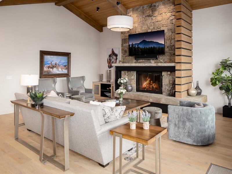 83B Lodgeside