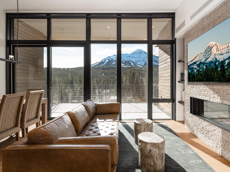 204 LakeLodge