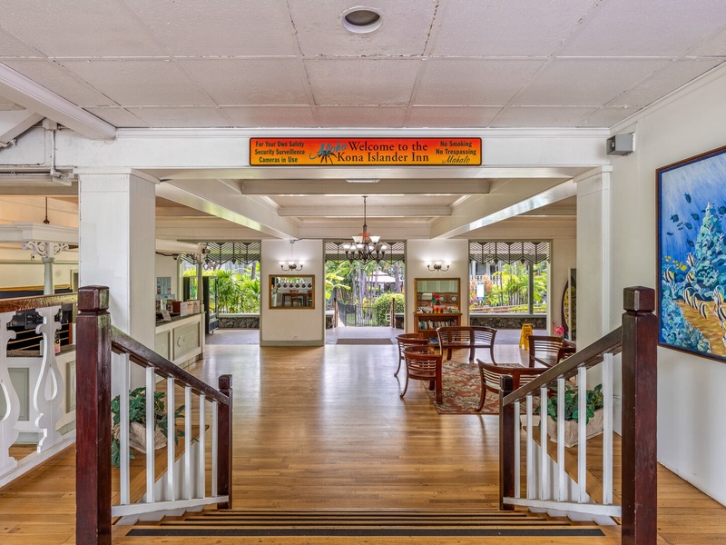 Kona Islander Inn Lobby
