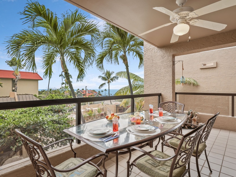 Enjoy your meals on the spacious lanai and dinning table. 