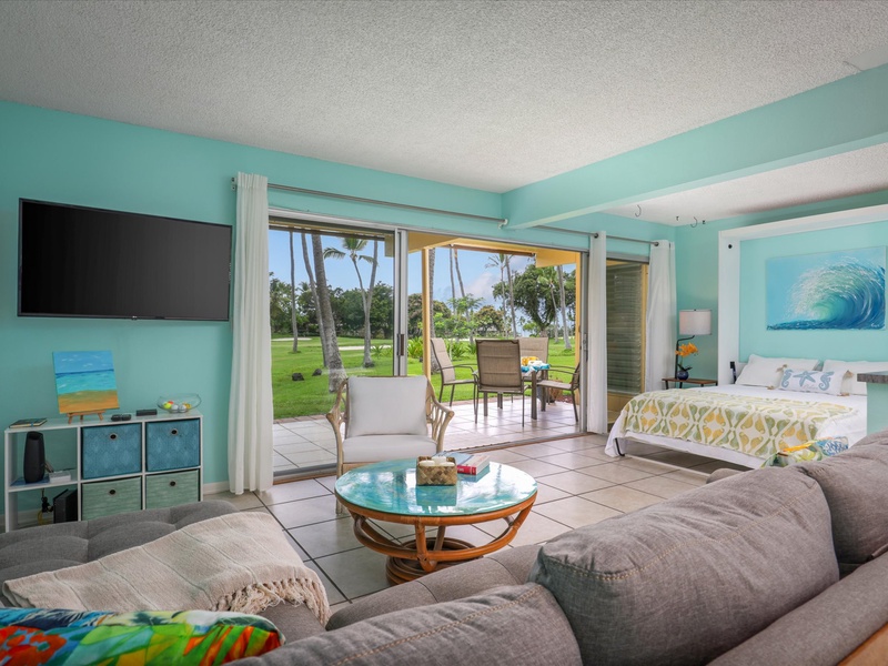 Living Area - Lanai - Murphy Bed