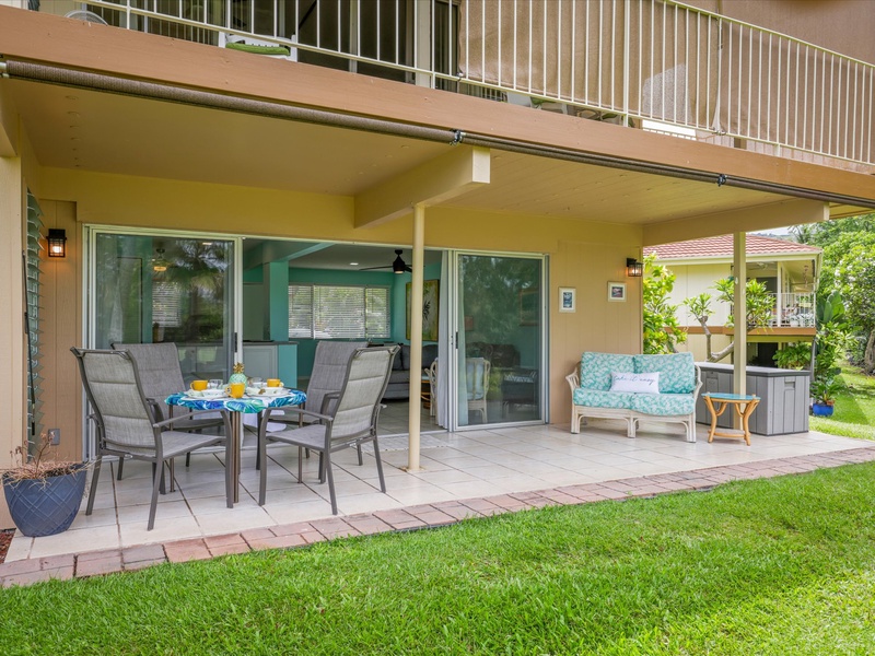 Lanai Dining - Love Seat