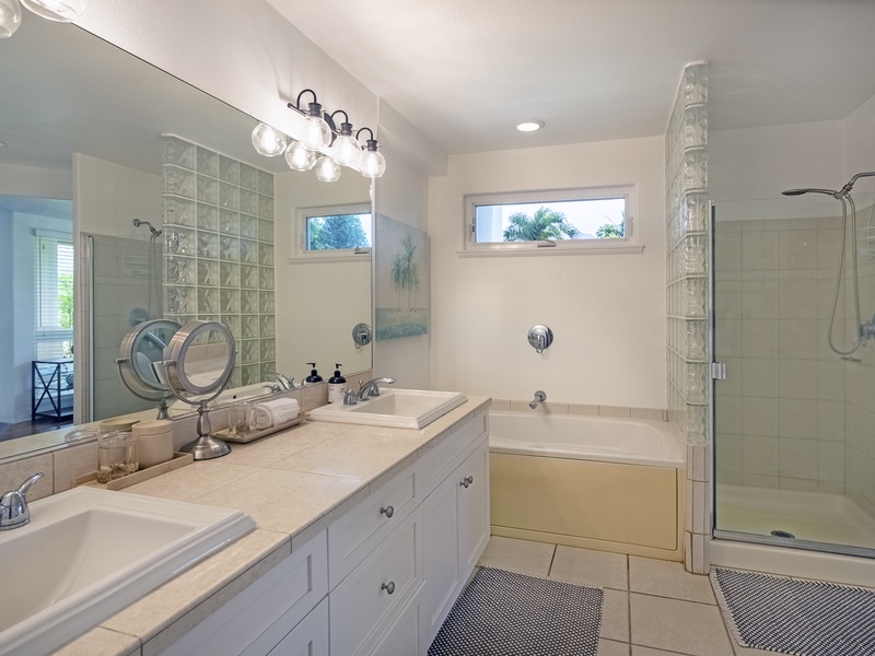 After a day spent getting sandy and sweaty at the beach, you can unwind with a hot shower in the walk-in, or by soaking in the large tub!