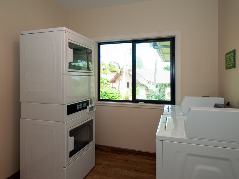 Hanalei Colony Resort guest laundry room