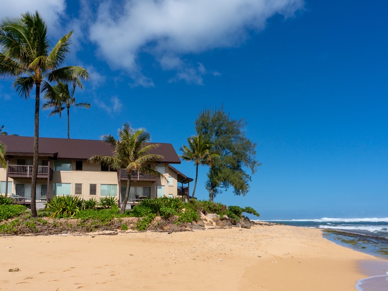 Hanalei Colony Resort | beachfront Kauai vacation rentals