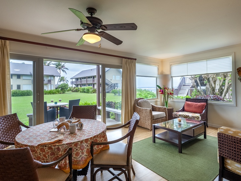 Kauai vacation rentals | Hanalei Colony Resort E1 living/dining