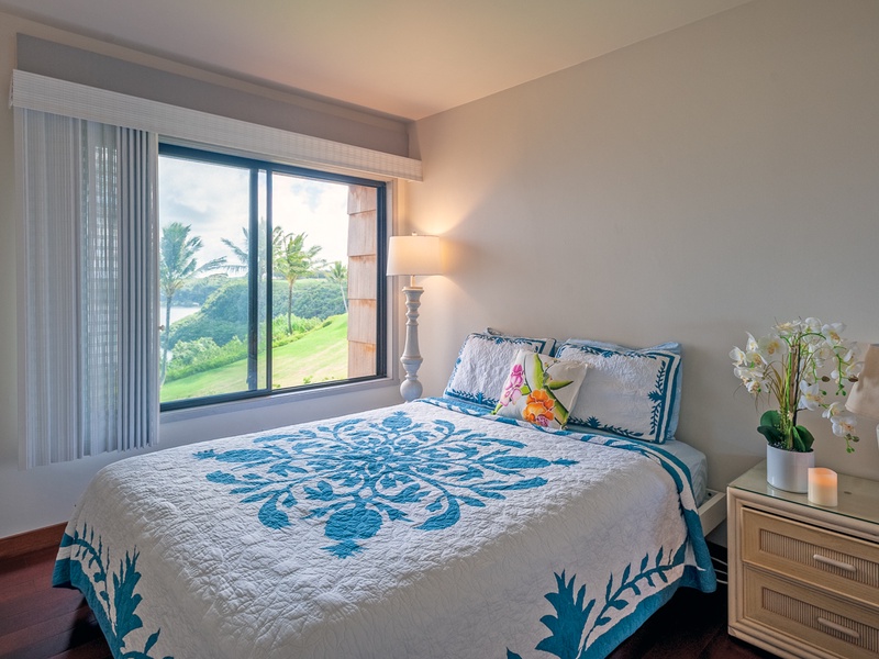 Princeville Kauai vacation rentals | Sealodge E6 downstairs bedr